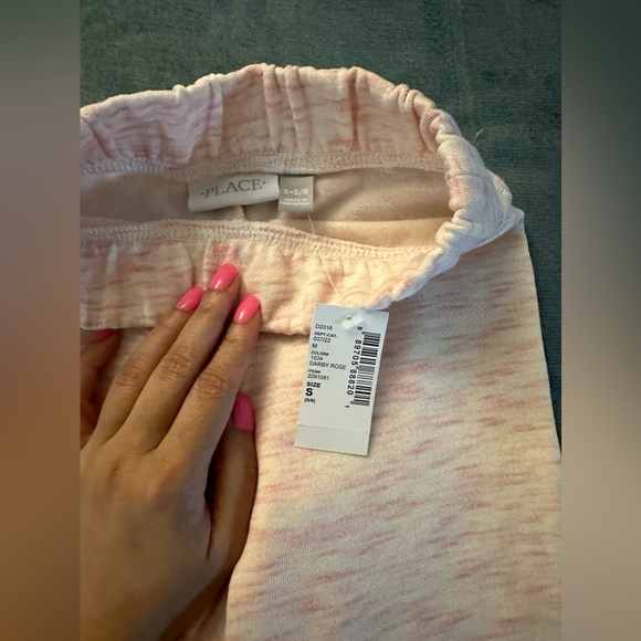 NWT - The Children’s Place girls fleece jogger pants / color pink / size 5/6 - Picture 2 of 4